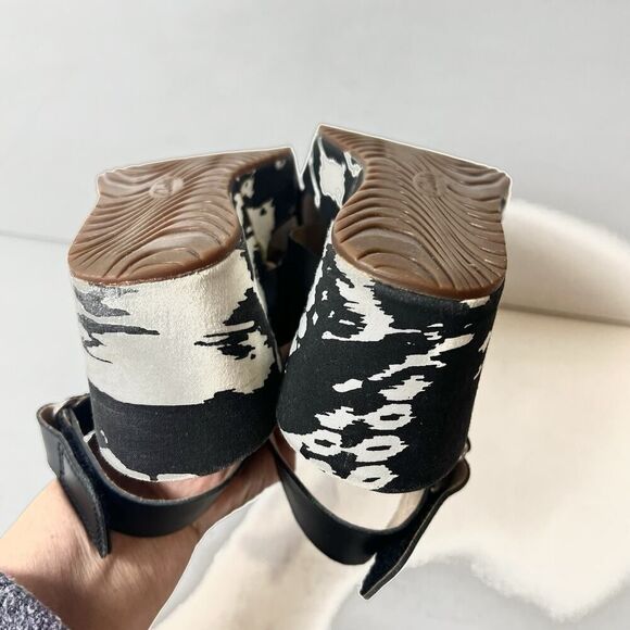 Clarks Collection Sandals Black Leather Sling Back Open Toe Wedge Women's Sz 7 W - Picture 8 of 12